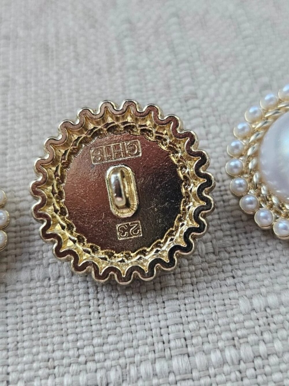 GH18 Sewing Button Faux Pearl Round Gold Tone fashion Jewelry Coat Button X3 - Picture 4 of 11